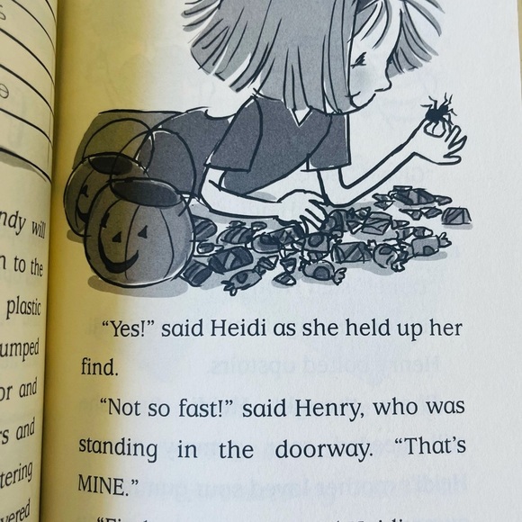 Heidi Heckelbeck 3 Books in 1 Children Reading Books - Picture 3 of 8